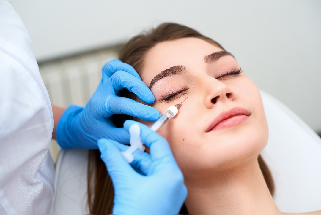 How to treat your under-eye area effectively?